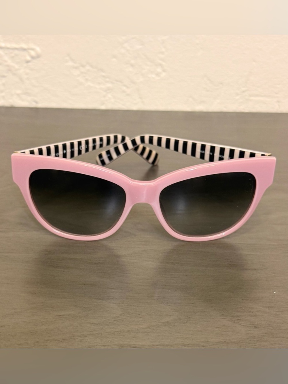 Kate Spade New York Women's Aisha Cat Eye Pink Sunglasses, Non-Polarized